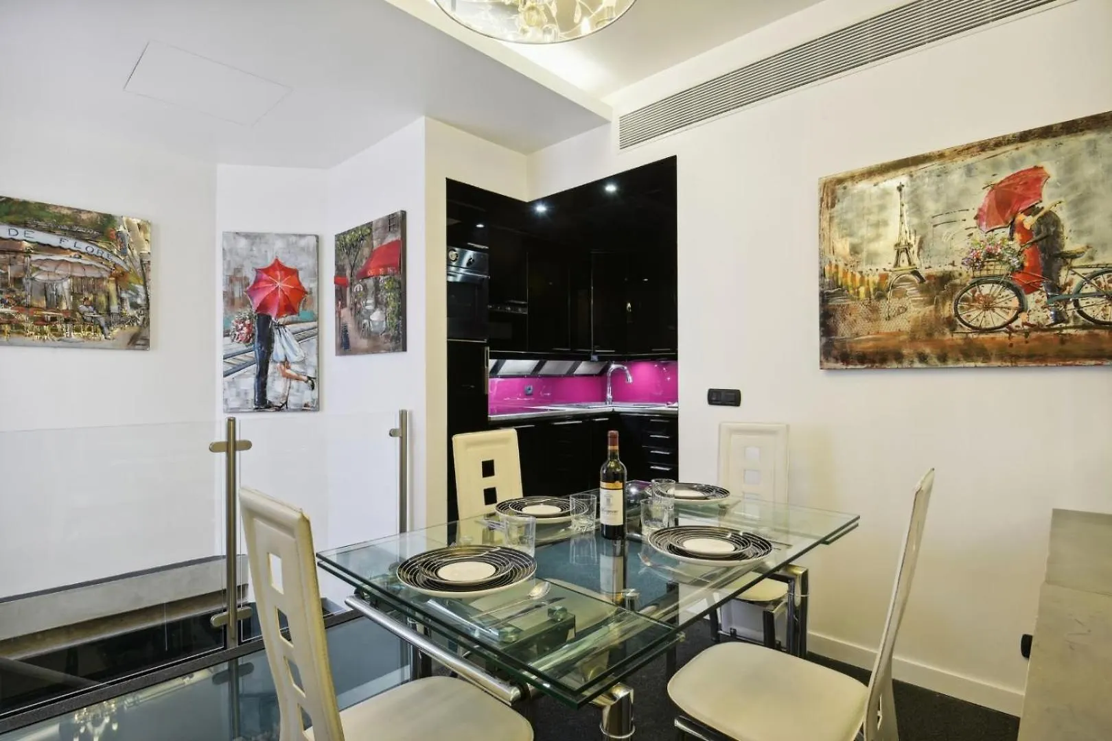 257 Pouchet - Superbe A Paris